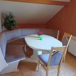 Schwarzinger شقة *